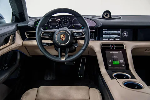 Porsche Taycan 4S 2019 view 8