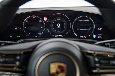 Porsche Taycan 4S 2019 view 9