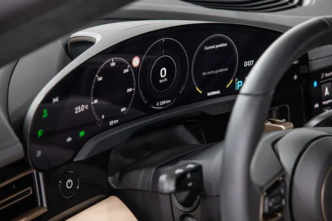 Porsche Taycan 4S 2019 view 11