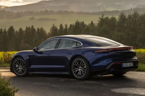 Porsche Taycan 4S 2019 view 12