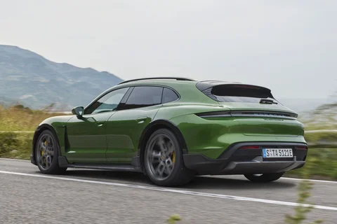 Porsche Taycan 4 Cross Turismo 2021 view 6