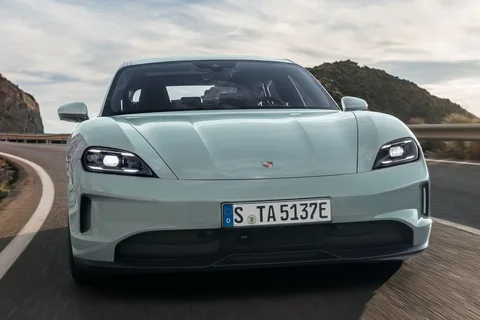 Porsche Taycan 4S 2024 view 2