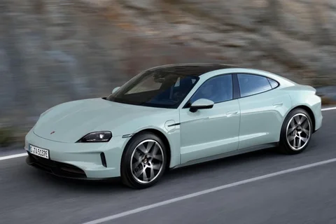 Porsche Taycan 4S 2024 view 8