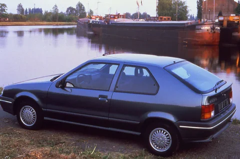 Renault 19 TR 1989 view 2