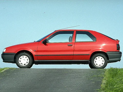 Renault 19 RL 1.4 1995 view 2