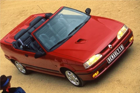 Renault 19 Cabriolet 1992 view 2
