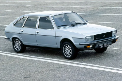 Renault 20 TS 1977 view 2