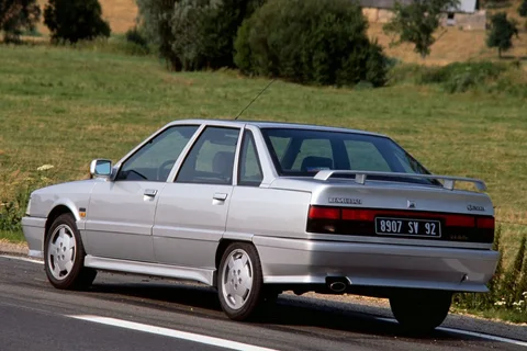 Renault 21 Turbo Quadra 1990 view 4