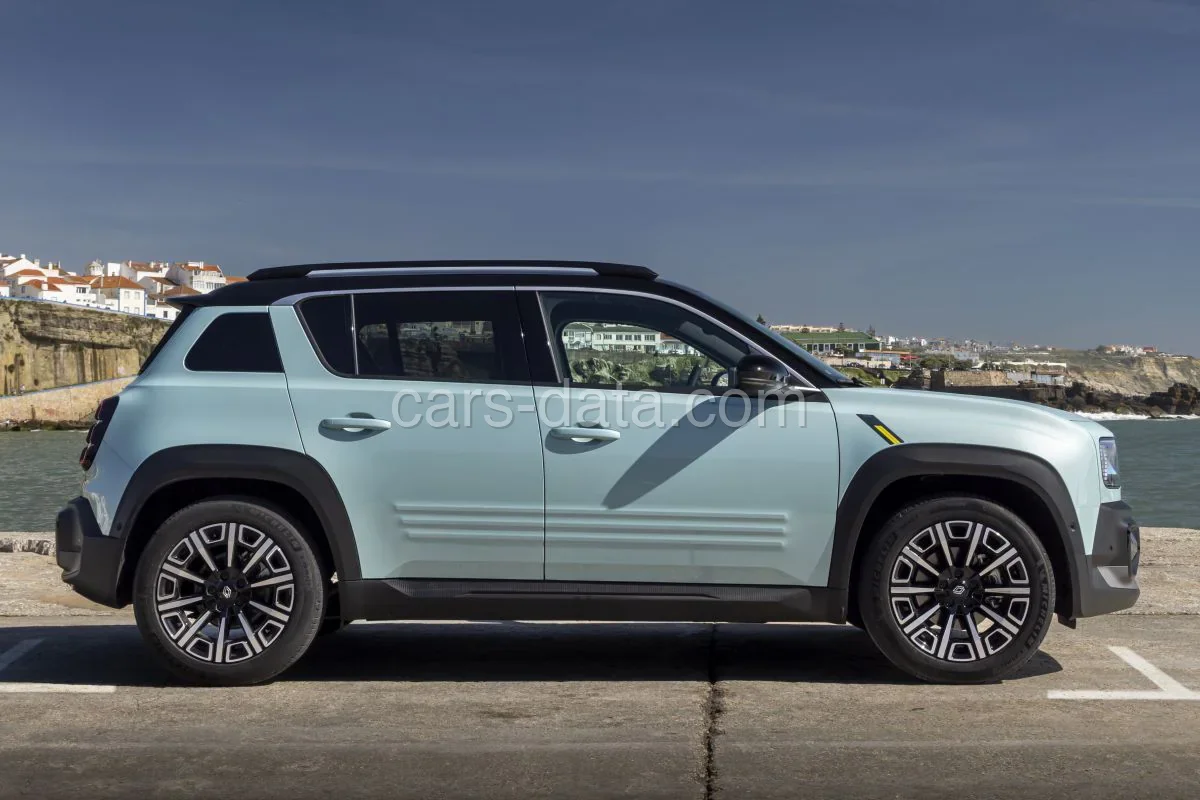 Renault 4 E-TECH comfort range iconic 2025 front view
