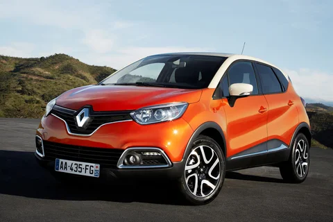 Renault Captur dCi 90 Energy Expression 2013 view 2