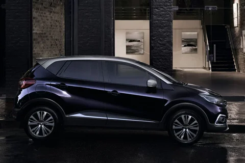 Renault Captur dCi 90 Energy Intens 2017 view 3