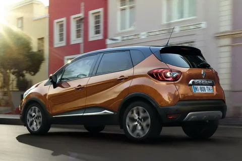 Renault Captur dCi 90 Energy Intens 2017 view 9