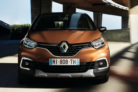Renault Captur dCi 90 Energy Intens 2017 view 11