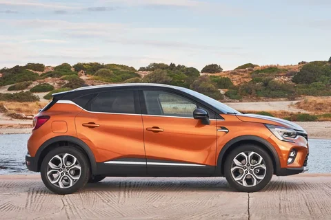 Renault Captur TCe 130 Intens 2019 view 6