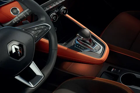 Renault Captur TCe 130 Intens 2019 view 11