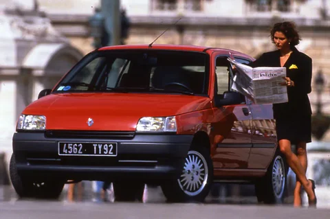 Renault Clio RSi 1994 view 5