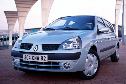 Renault Clio 1.5 dCi 100hp Initiale 2004 view 5