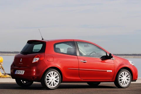 Renault Clio 1.2 16V 75 Expression 2009 view 3