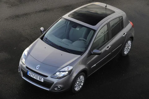Renault Clio 1.5 dCi 85 Expression 2009 view 4