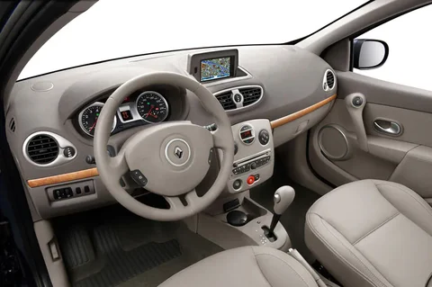 Renault Clio 1.5 dCi 85 Expression 2009 view 10