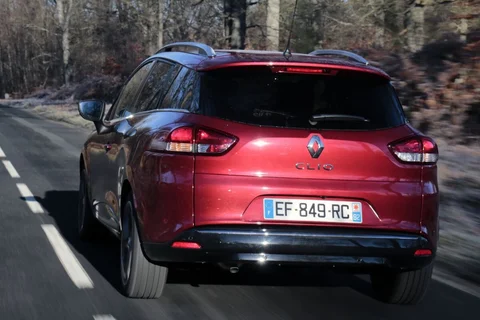 Renault Clio Estate dCi 90 Bose 2017 view 8