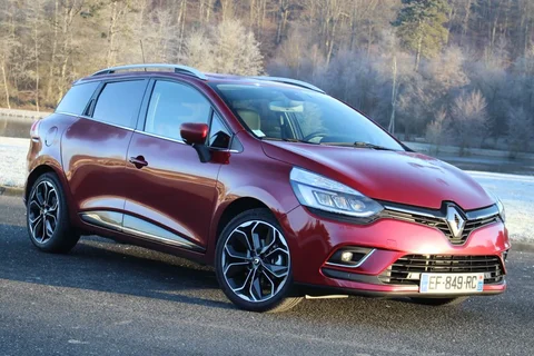 Renault Clio Estate dCi 90 Bose 2017 view 11