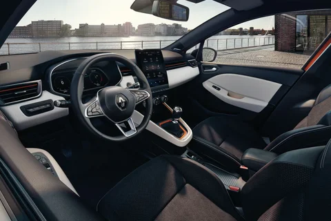 Renault Clio TCe 90 Zen 2020 view 8