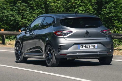 Renault Clio TCe 90 Esprit Alpine 2023 view 4