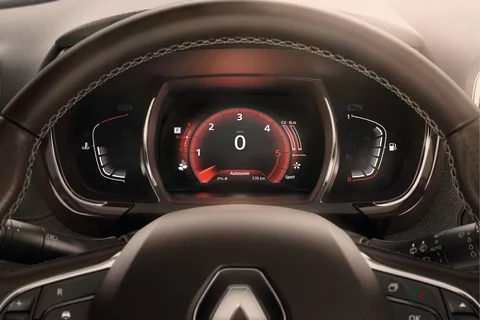 Renault Espace Energy dCi 160 Initiale Paris 2015 view 3