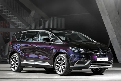 Renault Espace Energy dCi 160 Initiale Paris 2015 view 12