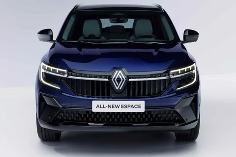 Renault Espace hybrid 200 Techno 7P 2023 view 11