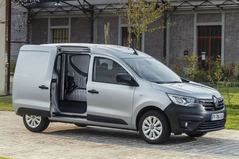 Renault Express Tce 100 Comfort 2021 view 8