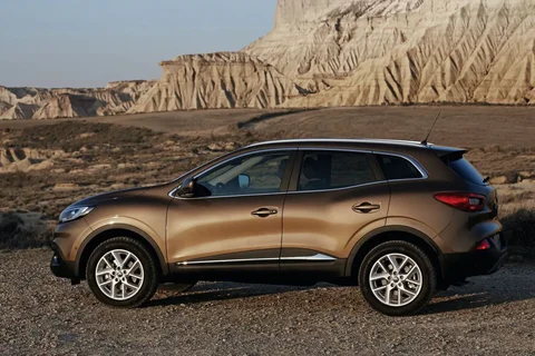 Renault Kadjar Energy TCe 165 Bose 2017 view 6