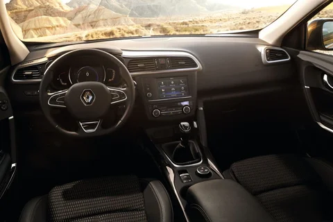 Renault Kadjar Energy TCe 165 Bose 2017 view 8