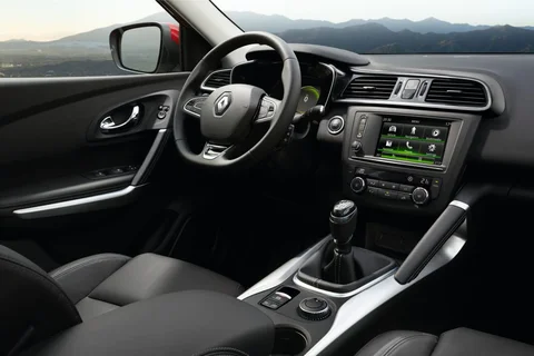 Renault Kadjar Energy TCe 165 Bose 2017 view 12