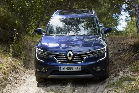 Renault Koleos dCi 130 Intens 2017 view 11