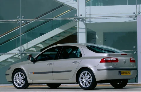 Renault Laguna 2.2 dCi Initiale 2003 view 1