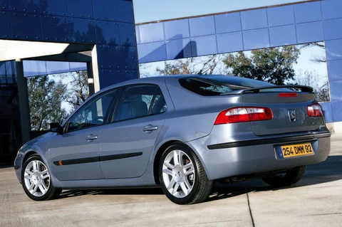 Renault Laguna 2.2 dCi Initiale 2003 view 3