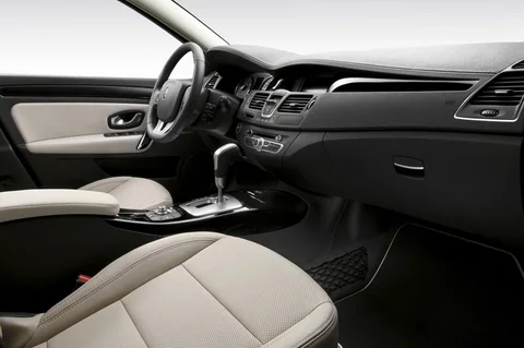 Renault Laguna 2.0 16V 140 Expression 2010 view 3