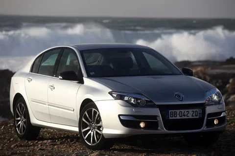 Renault Laguna 2.0 16V 140 Expression 2010 view 10