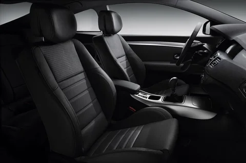 Renault Laguna Coupé 3.0 dCi Initiale 2008 view 9
