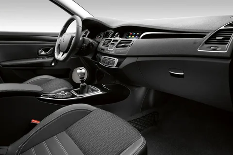 Renault Laguna dCi 110 Expression 2013 view 2