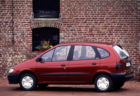 Renault Mégane Scénic RN 1.4e 1996 view 2