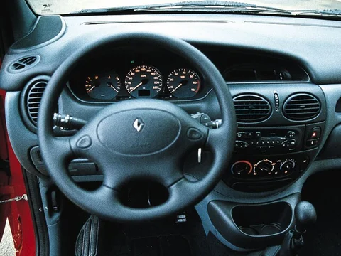 Renault Mégane Scénic RN 1.4e 1996 view 3
