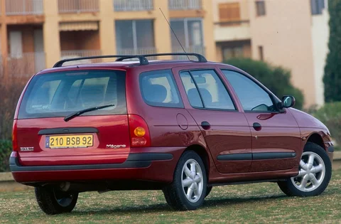 Renault Mégane Break 1.6 16V Authentique 2000 view 2