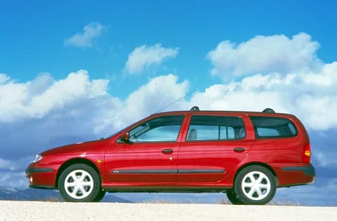 Renault Mégane Break 1.6 16V Authentique 2000 view 3
