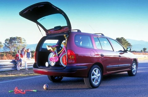 Renault Mégane Break 1.6 16V Authentique 2000 view 4