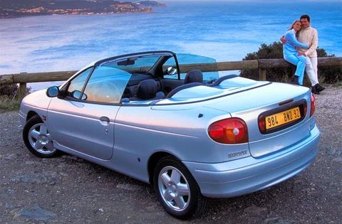 Renault Mégane Cabriolet 2.0 16V Dynamique 2001 view 2