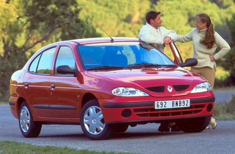 Renault Mégane Sedan 1.9 D Expression 2000 view 8