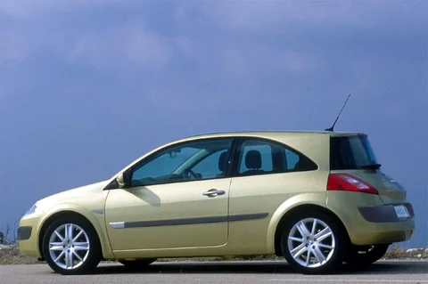 Renault Mégane 1.4 16V Expression Base 2002 view 5
